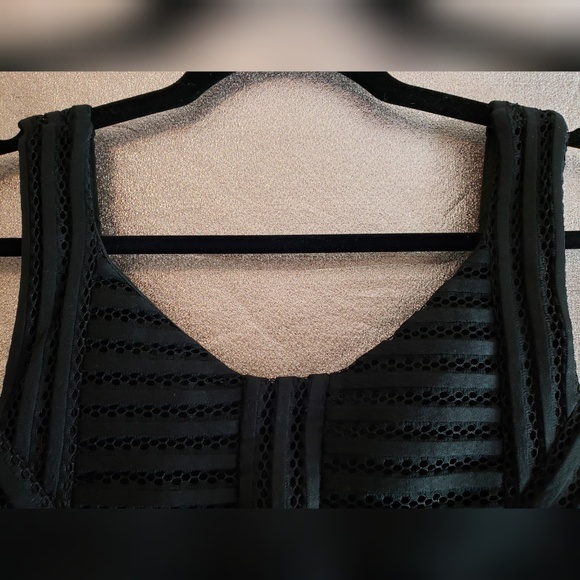 TFNC Crop Top Black - Picture 2 of 8